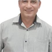 Soy docente con más de 27 años de experiencia profesional, especializado en la enseñanza de las matemáticas